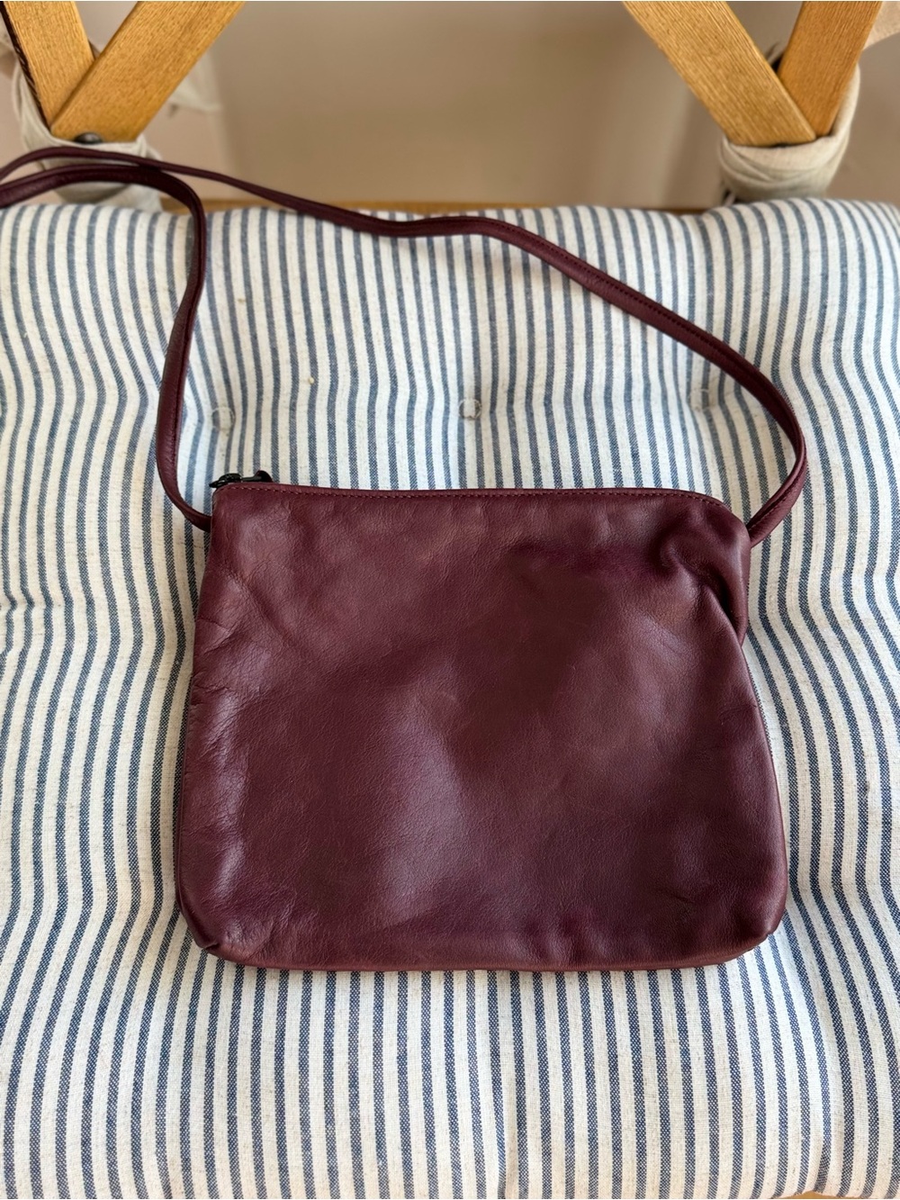 Vintage 80s 90s Burgundy Wine Oxblood Leather Cross Off Purse